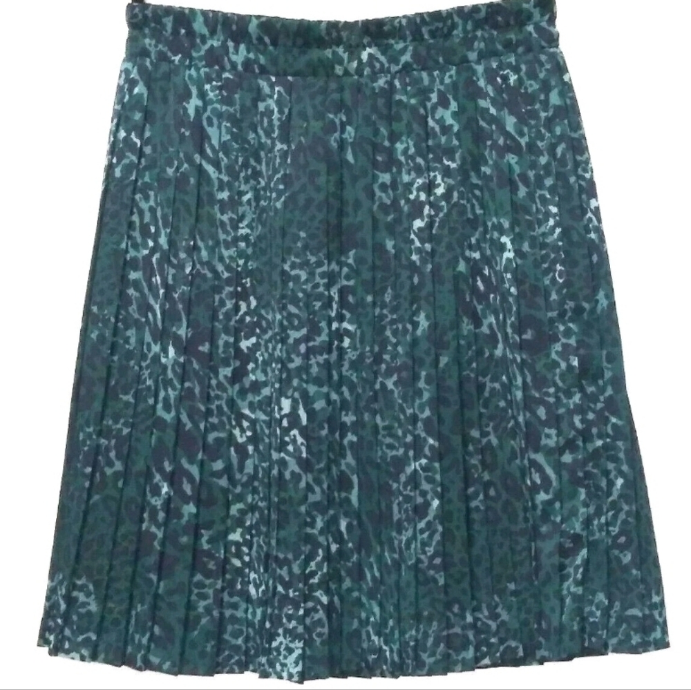 Banana Republic Teal Leopard Pleated Skirt